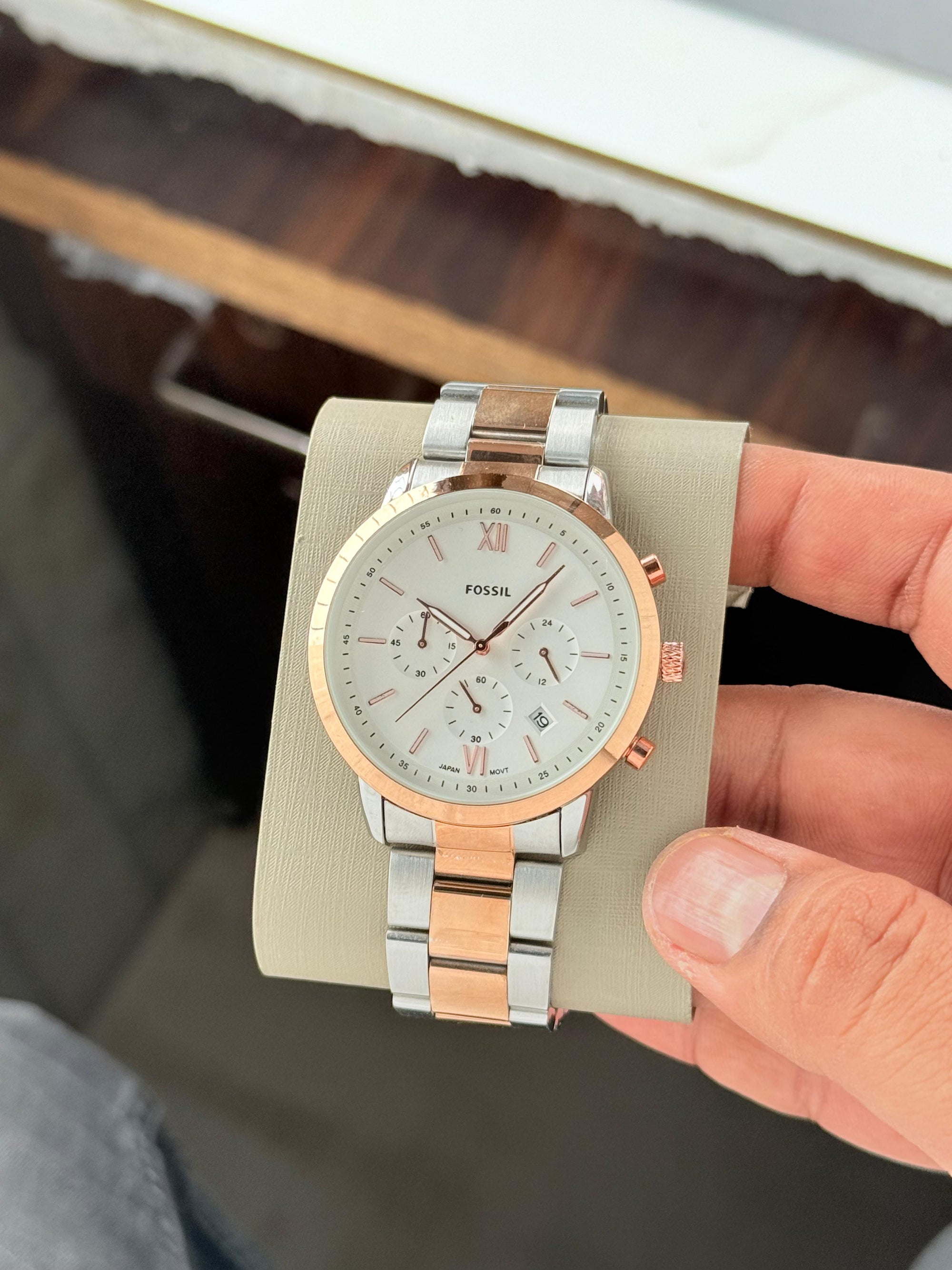 Fossil Men’s Chronograph Watch – Rose Gold & Silver Strap
